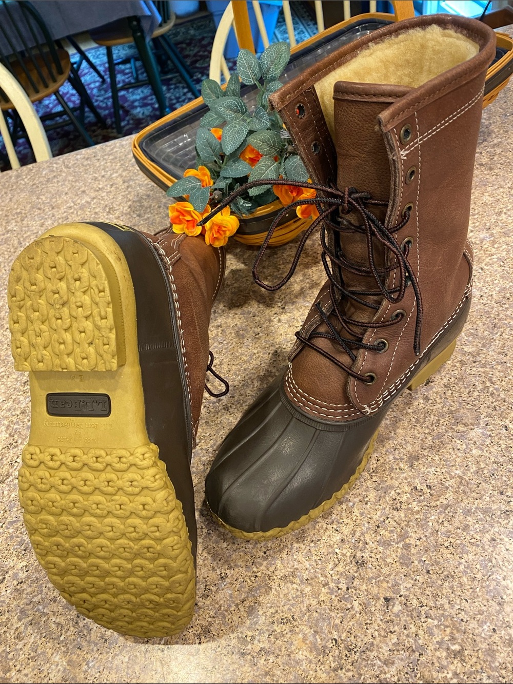 L.L. Bean Shearling Lined Winter Duck Boots 10” 8M 230121 -MISSING INNERSOLES
